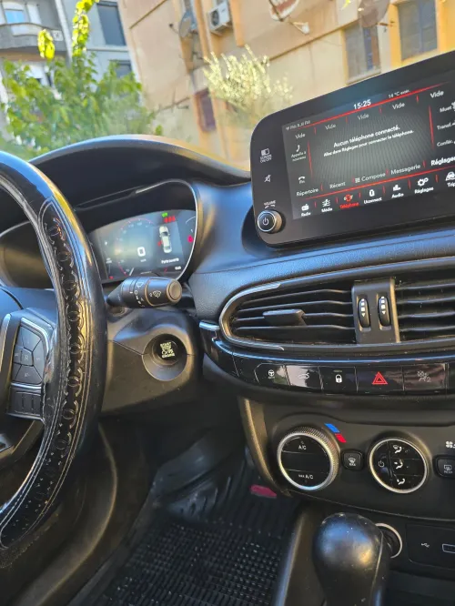 Fiat Tipo Sedan 2023 Life toute options