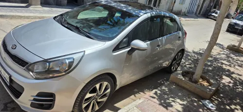 Kia Rio 5 portes 2015 Funny Facelift 