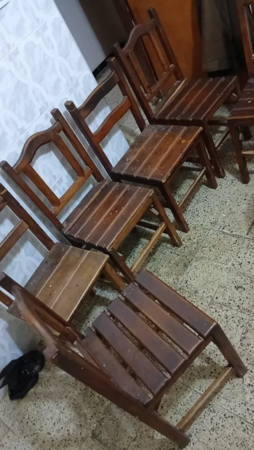 chaises à bois