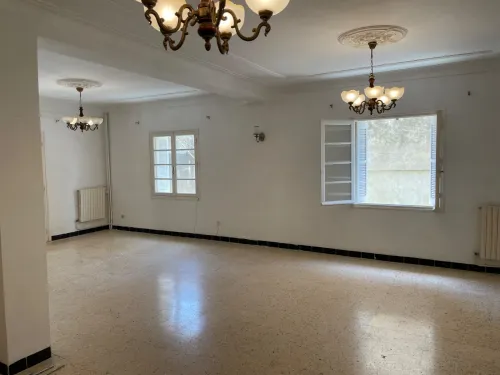 Location Appartement Niveau de villa F5 Alger Bouzareah