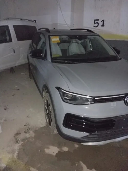Volkswagen Tahru 2026 black black