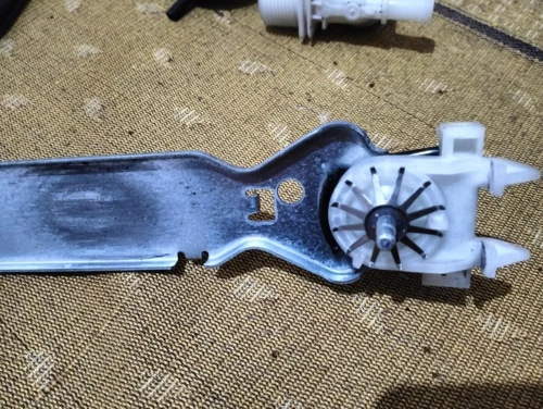PIÈCE DE RECHANGE POUR MACHINE A LAVER
