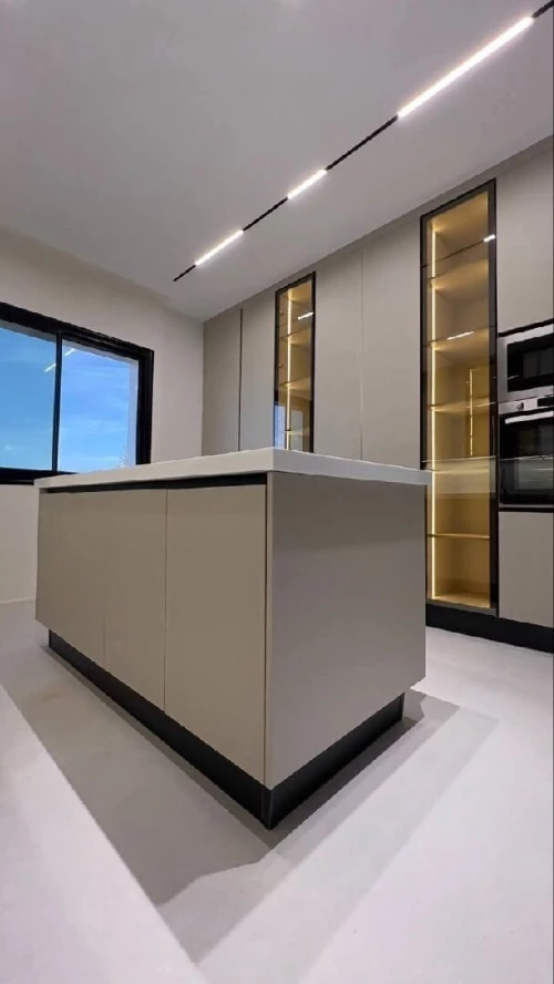 Cuisine équipée moderne en MDF 2026