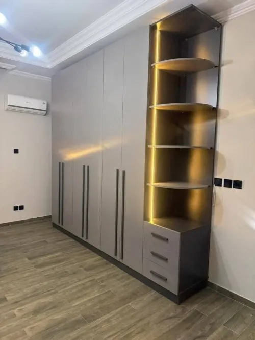 Dressing armoire sur mesure coulissant خزانات ملابس عصرية