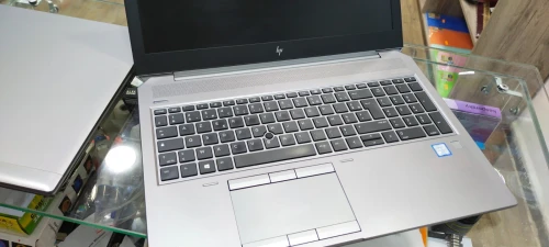 HP ZBOOK 15 G5 I7 8eme