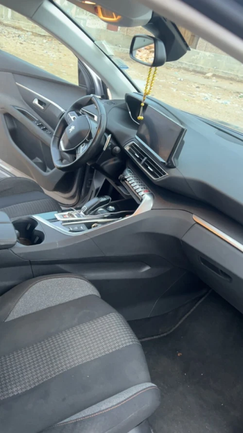 Peugeot 3008 2021 