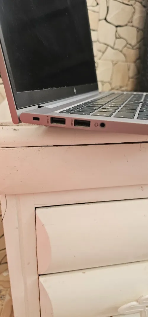 Hp zbook firefly 14 g8