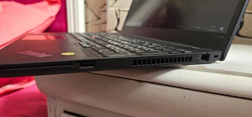 LENOVO THINKPAD P15s Gen 2