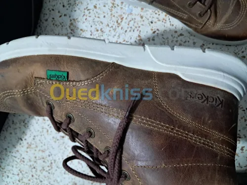 Chaussures montantes KICKERS