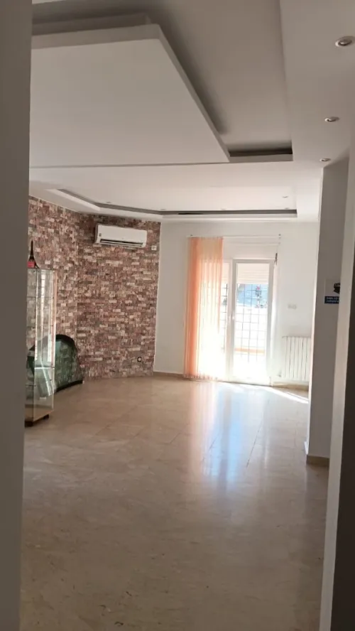 Location Appartement Niveau de villa F3 Alger Birkhadem
