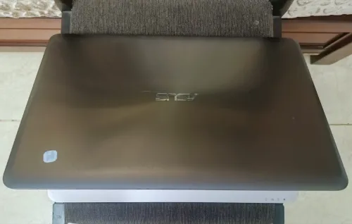 Pc ASUS i7 6eme (8/256SSD)