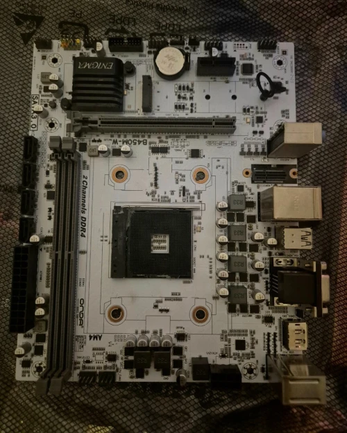 Motherboard carte mere Enigma b450