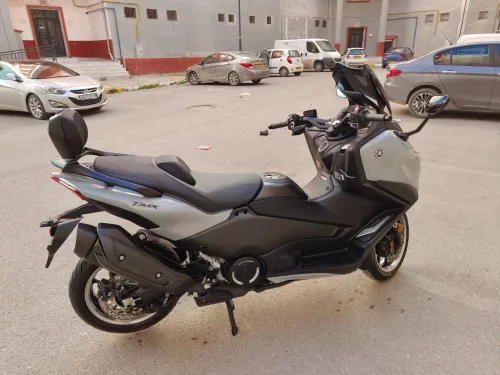 Yamaha Tmax 2025