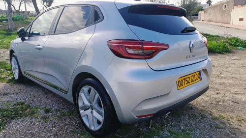 Renault Clio 4 2021 Clio 5 business plus