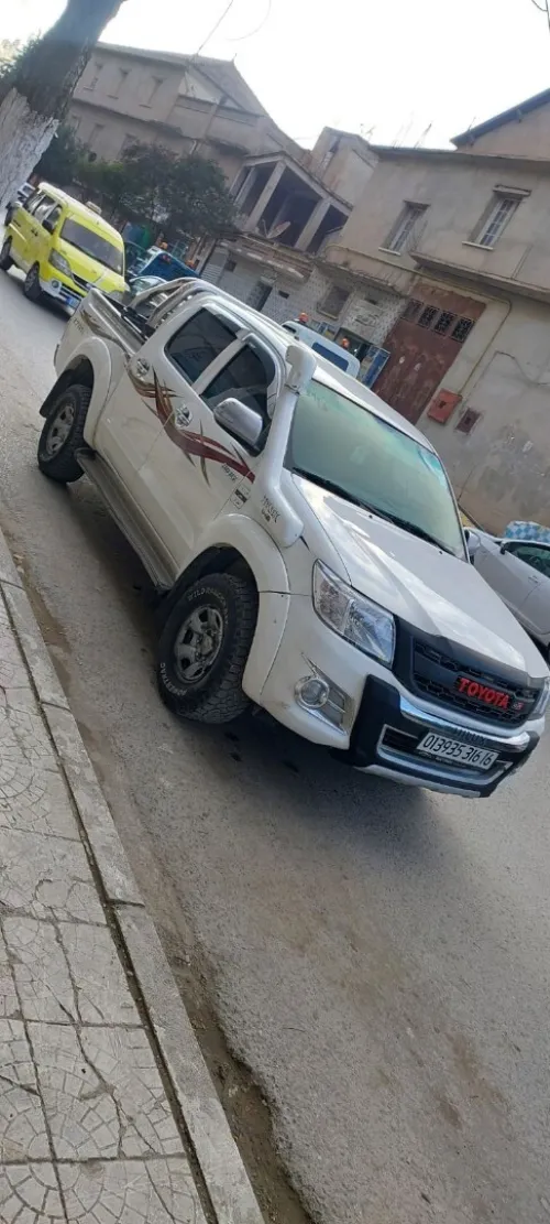 Toyota Hilux 2016 LEGEND DC 4x4 Pack Luxe