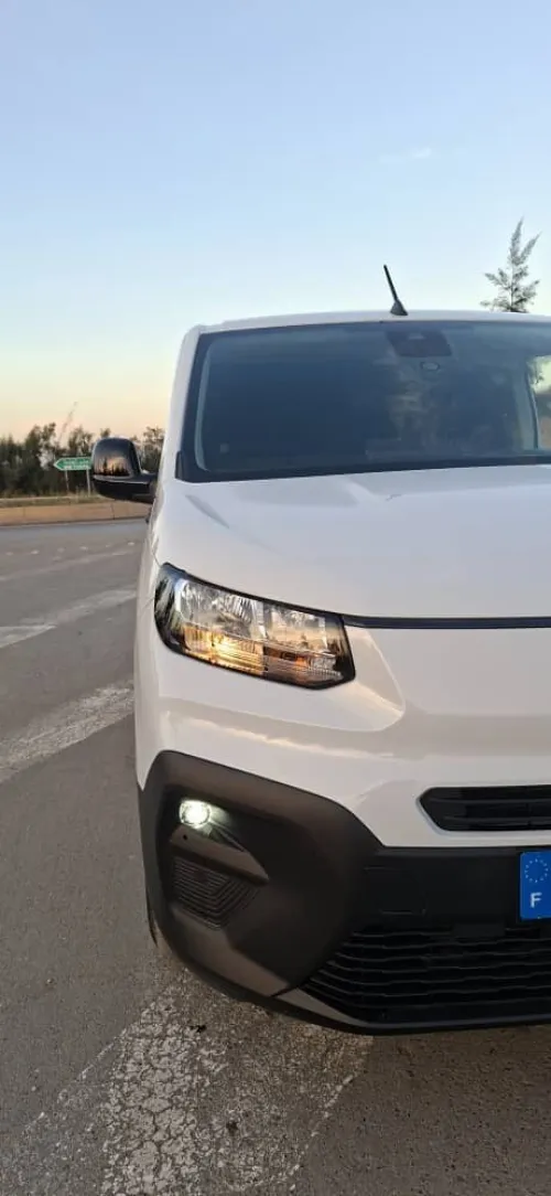 Fiat Doblo Van 2025 3 place
