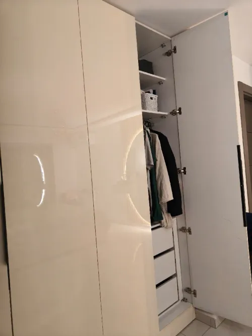 Chambre à coucher complète moderne