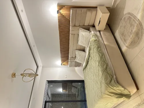Chambre à coucher complète moderne