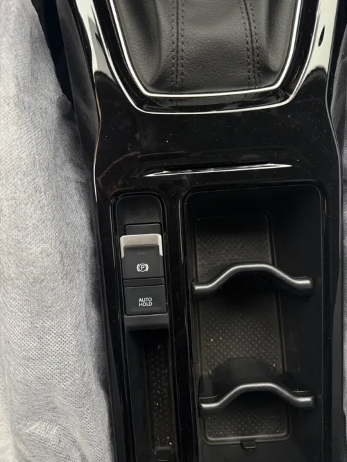 Volkswagen Tahru 2025 Sharp