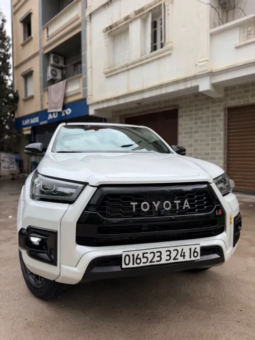 Toyota Hilix 2024 GR