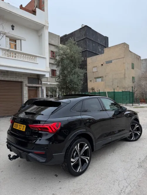 Audi Q3 2023 S line