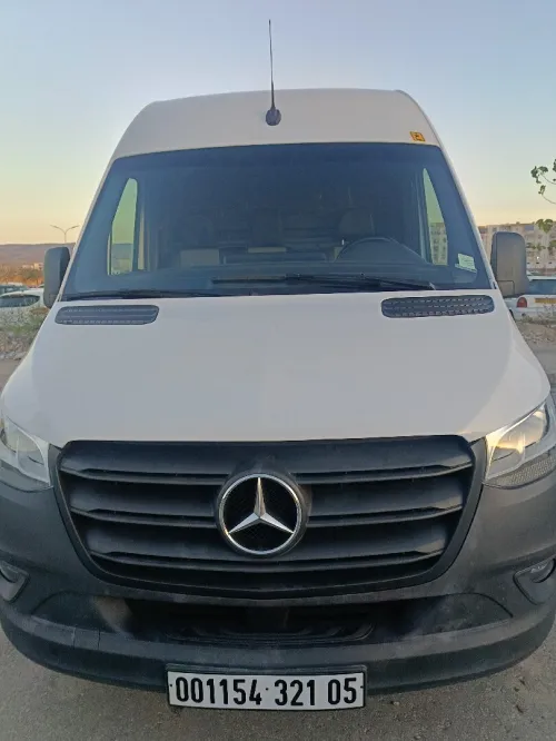 Mercedes Sprinter 2021 Surélevé chassis long