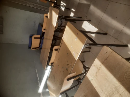 Tables et chaises 