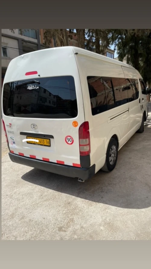 Toyota Hiace 2014