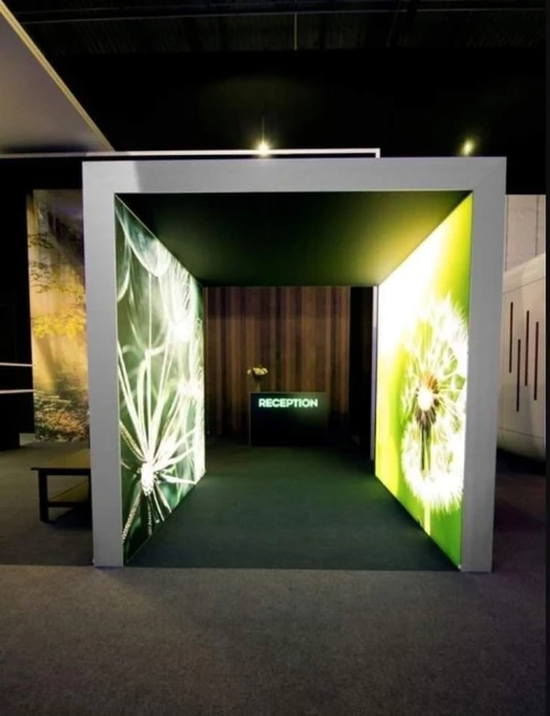 Location/ réalisation Stand d'exposition et point de vente (points de vente, salons et foires)