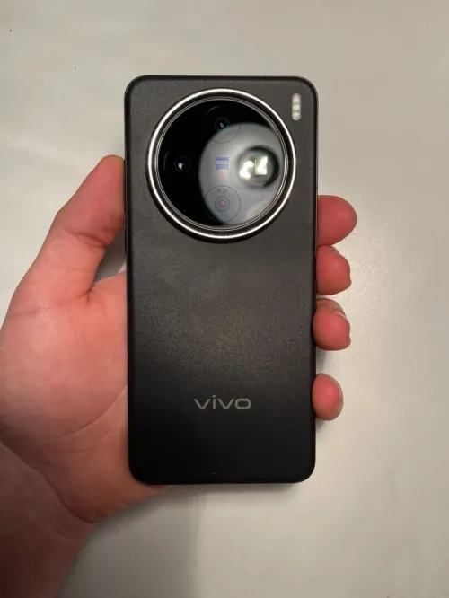 Vivo X200