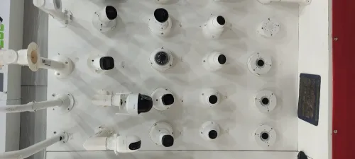Installation caméra surveillance + Réseau + système d'alarme 