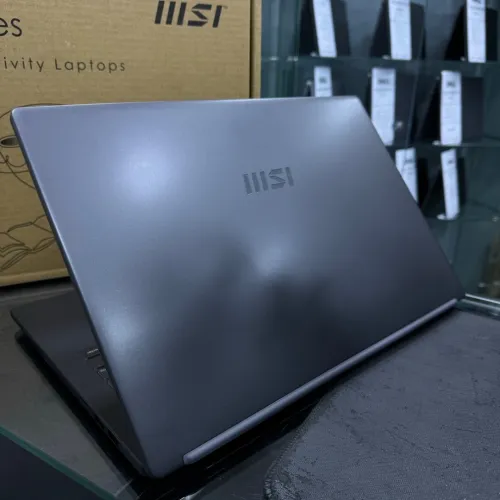 VENDU - MSI MODERN 15 (2024) Ryzen 5-7530U, 16GB, 512GB SSD, Radeon 610M