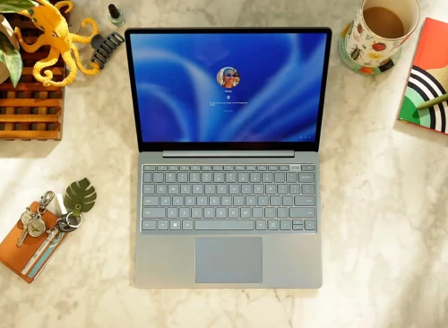 VENDU - Surface Laptop Go 3, Intel Core i5-1235U, 8GB, 256GB SSD, iRis Xe, Neuf Sous Emballage