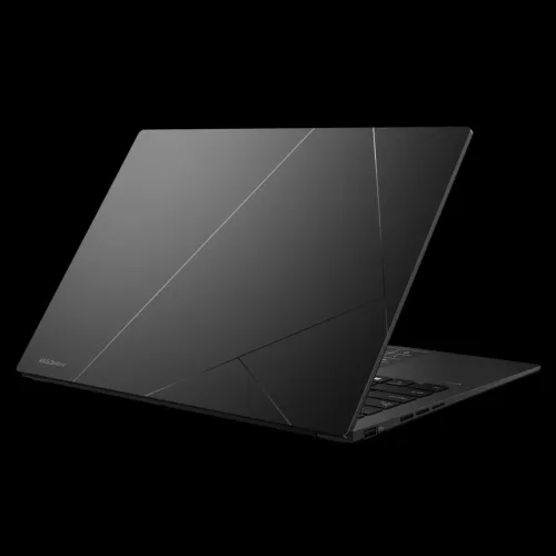 VENDU - Asus ZenBook 14 OLED , AMD Ryzen 7 8840HS , 16 GB LPDDR5X , 512GB SSD , 14" WUXGA, AMD Radeon 780M