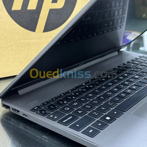 HP 250 G9, i7-1255U, 32GB, 1TB SSD, iRis Xe