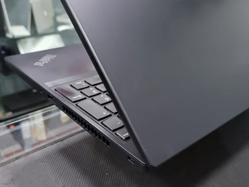 VENDU - LENOVO THINKPAD L15 Gen 1, Ryzen 5 Pro 4650U, 16GB, 256GB SSD