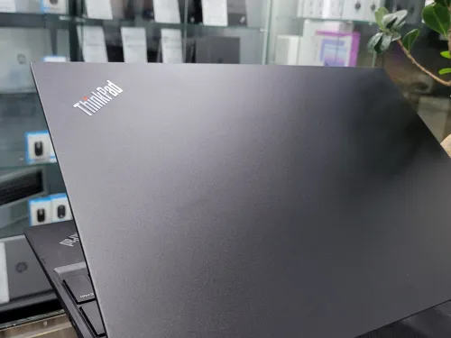 VENDU - LENOVO THINKPAD E15 GEN 2, i7-1165G7, 16GB, 512GB SSD, IRIS XE
