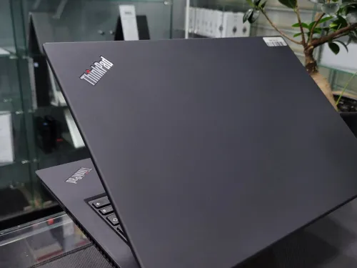 VENDU - LENOVO THINKPAD T14 Gen 1, i5-10310U vPro, 8GB, 256GB SSD