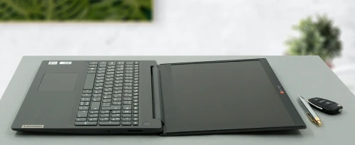 Lenovo V15, Intel Core i5-1035G1, 8GB DDR4, 256GB SSD, 15" FHD