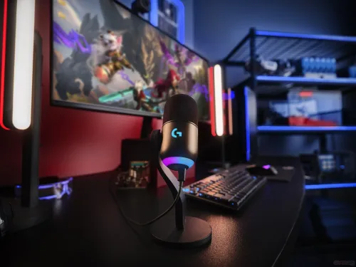 VENDU - Logitech Yeti GX - Microphone gaming RVB dynamique avec LIGHTSYNC