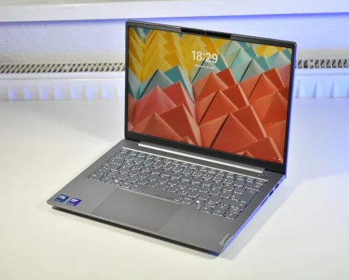 Lenovo ThinkBook 14 G8 IRL , Intel Core 7 240H , 16GB DDR5 , 512Go SSD , 14" WUXGA