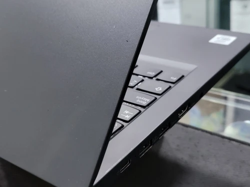 VENDU - LENOVO THINKPAD E14, i5-10210U, 8GB, 256GB SSD