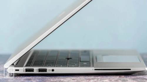 VENDU - HP EliteBook 845 G7 (428N7UC), AMD Ryzen 5 PRO 4650U, 16GB 3200MHz, 256GB SSD, Radeon 
