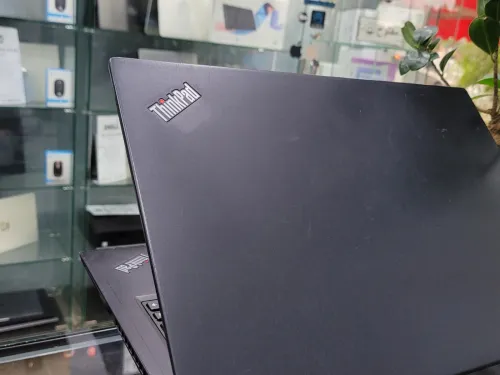 VENDU - LENOVO THINKPAD X13 GEN 1, i7-10510U, 16GB, 512GB SSD