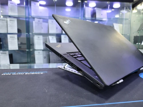 VENDU - LENOVO THINKPAD T480, i5-8350U, 8GB, 256GB SSD, INTEL UHD 620