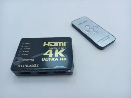 HDMI Switch 4K 3 & 5 Entrées Avec 5V