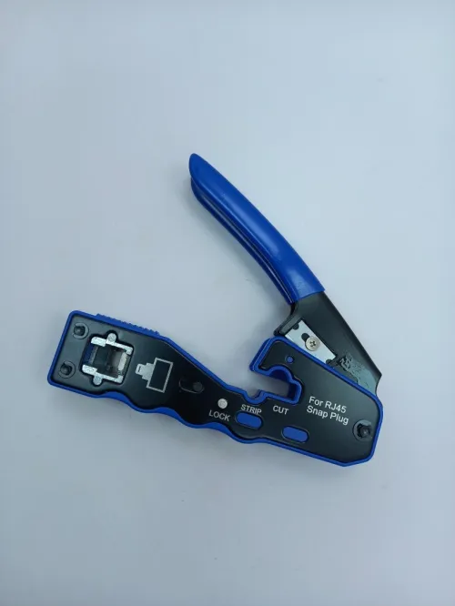 Pince a sertir Réseau Ethernet RJ45 SNAP PLUG & Connecteurs 