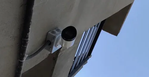 Installation des caméras de surveillance et système d alarme 
