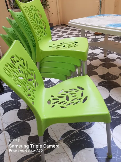 Table avec 6 chaises