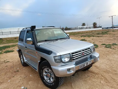 Mitsubishi Pajero Court 1995 Pajero Court